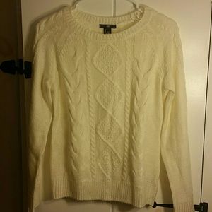 H&M White Sweater
