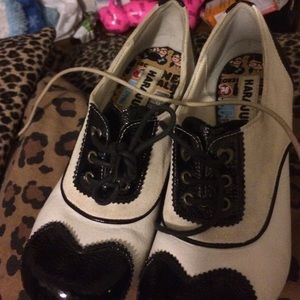 Ladies harajuku lovers shoes black and white