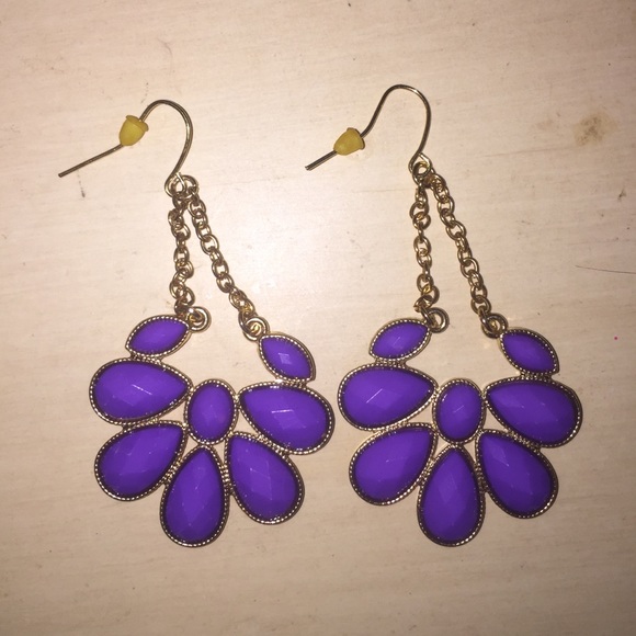 Purple dangle earrings - Picture 1 of 1