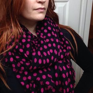 Cute Banana Republic thin polka dot scarf