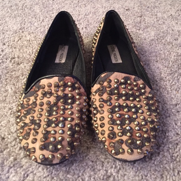 Steve Madden Leopard studded flats