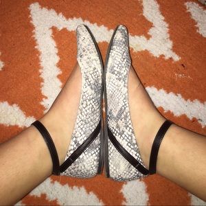 Flats with ankle strap