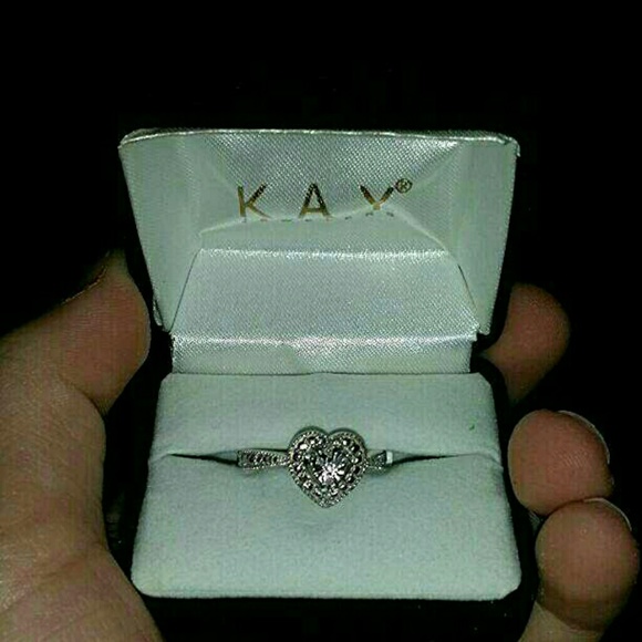 Kay jewelers heart ring