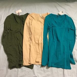 3 basic long sleeve v-neck