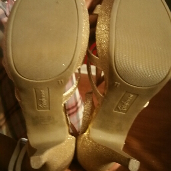 Pumps - Picture 4 of 4