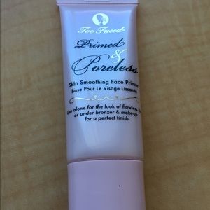 Too Faced "Primed & Poreless"