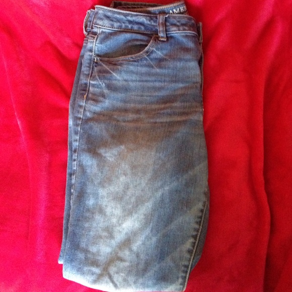 Hi-Rise Jeans