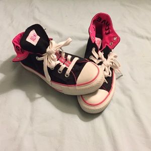 Converse black and pink