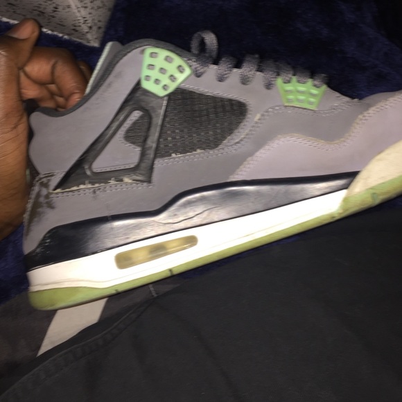 Air jordan retro 4 green glows - Picture 3 of 4