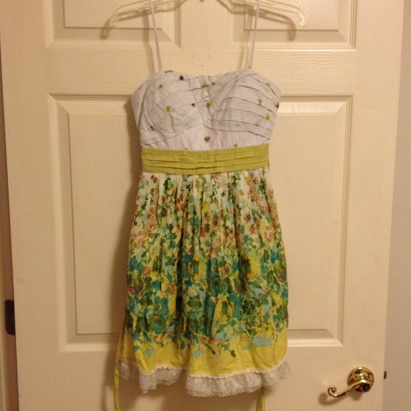 Spring/Summer Dress - Picture 1 of 4