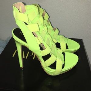 Neon green -yellow heels