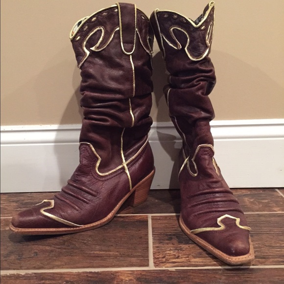 Naona cowboy boots. Dark brown (Leather)