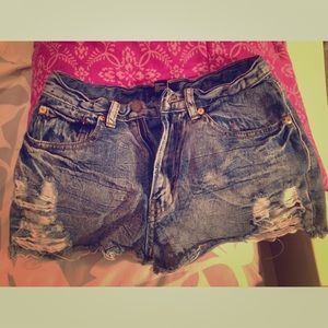 Ripped denim shorts