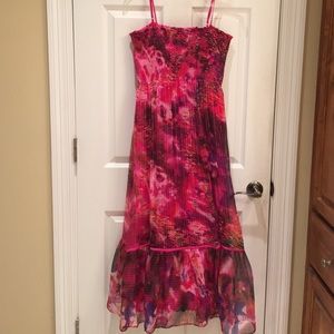 Pink sundress. So pretty!