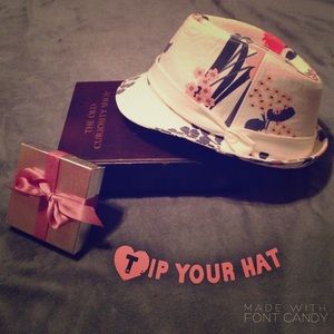 American Eagle Outfitters Fedora hat.