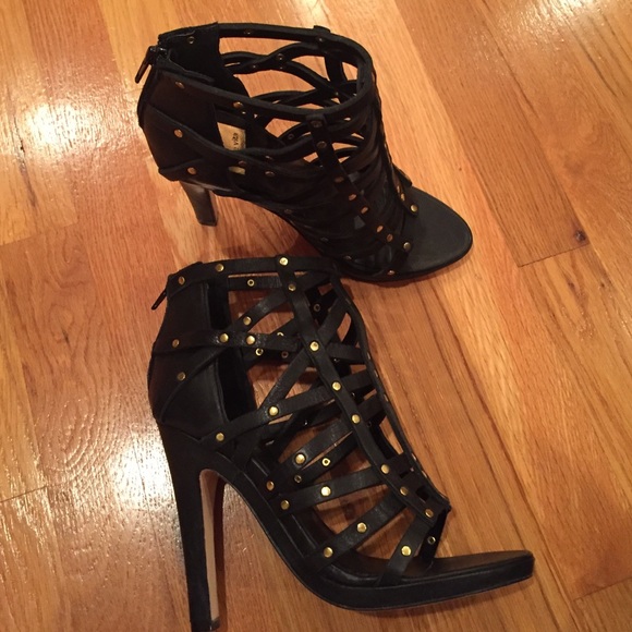 New Dolce Vita Caged Gold Stud black Sandals - Picture 3 of 4