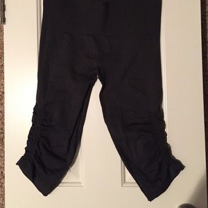 lululemon in the flow Capri