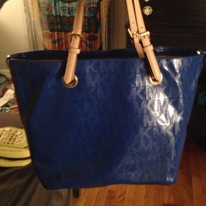 Brand new never used MK purse