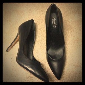 New black pumps