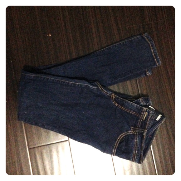 Dark skinny jeans