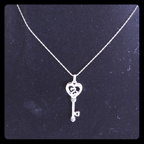 Heart on key. Kay jewelry/ necklace