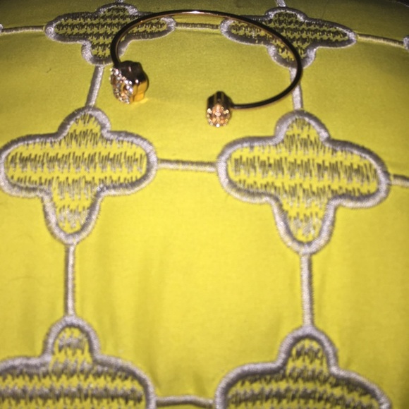 Juicy Couture Gold Pave Crown Bracelet - Picture 3 of 4