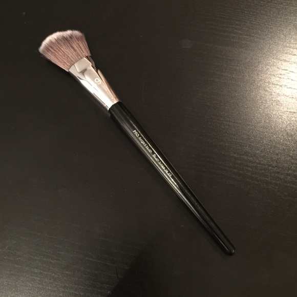 Sephora pro angled blush.