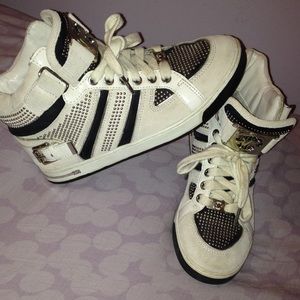 SALE!! Michael Kors Sneakers