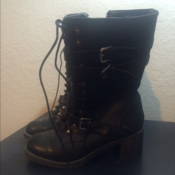 Gently worn - Picture 1 of 1