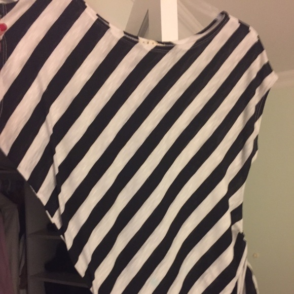 Striped top - Picture 2 of 2