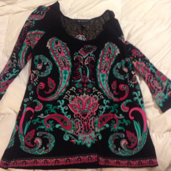 Patterned T - Picture 1 of 1