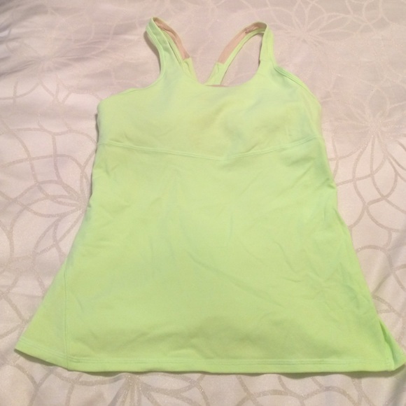 Lululemon tank