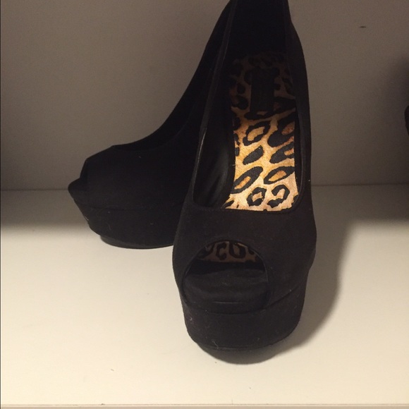 Peep Toe Wedges - Picture 2 of 3