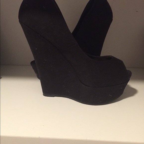 Peep Toe Wedges - Picture 3 of 3