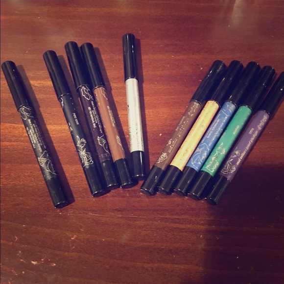 Kat Von d autograph liners