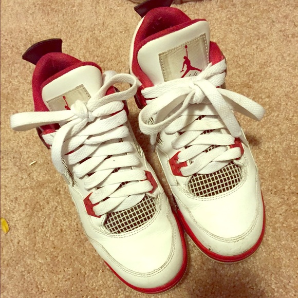 Fire red 4s