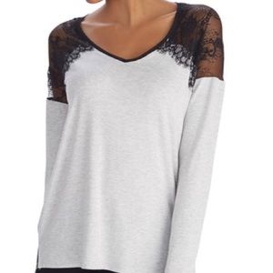 💋Lace Shoulder Top