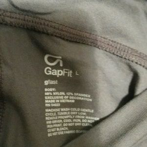 Gap capri workout clothes
