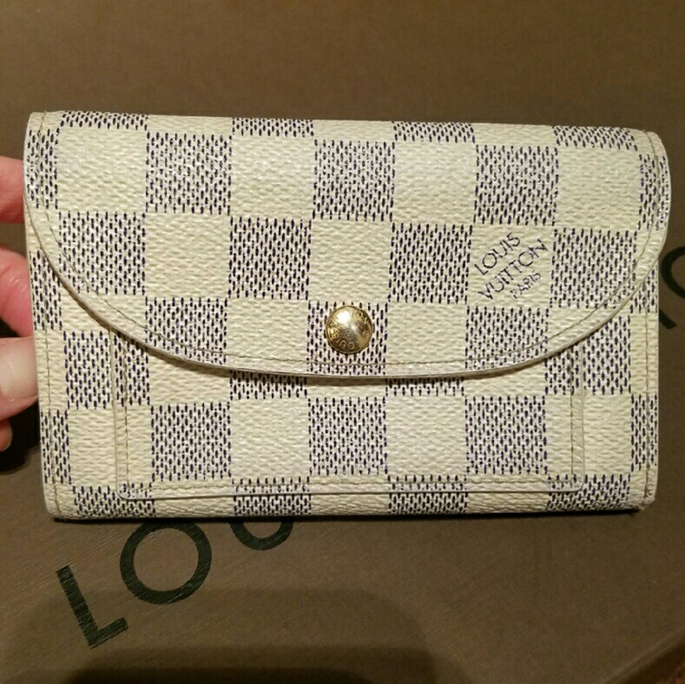 Louis vuitton damier azur card and coin holder.
