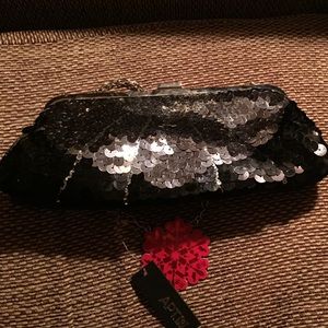 Sequined clutch