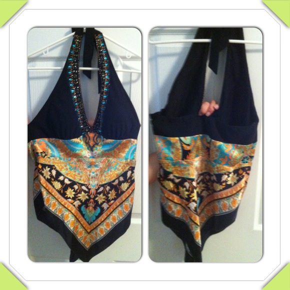 Scarf print halter. Embellished neck line.