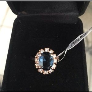 Beautiful Australian crystal ring.