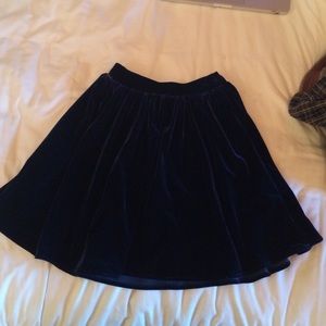 american apparel velvet skirt