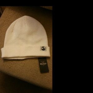 Womens Hollister beanie