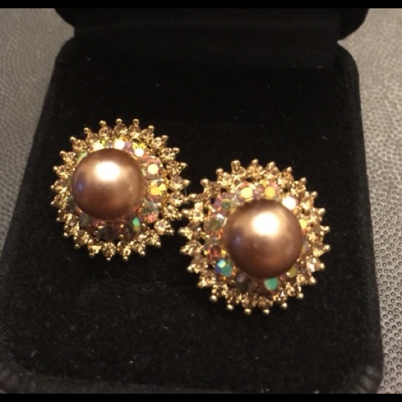 Gorgeous statement earrings