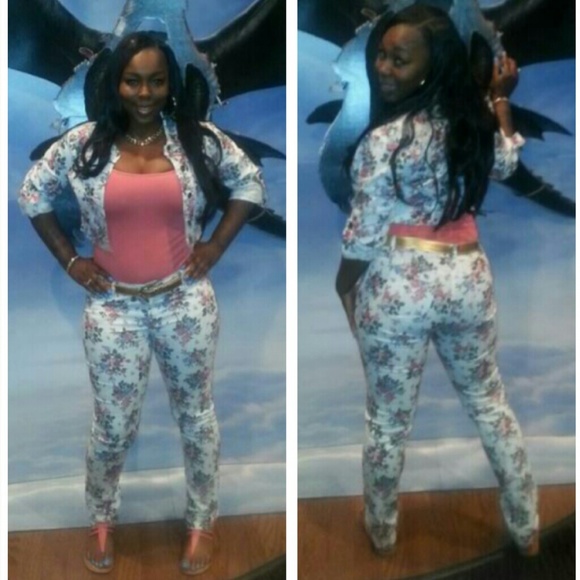 2 piece Jean Set - Picture 2 of 4