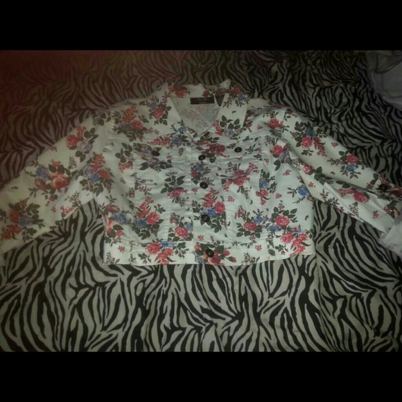 2 piece Jean Set - Picture 4 of 4