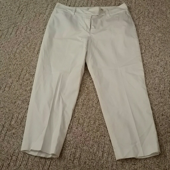 Ann Taylor signature