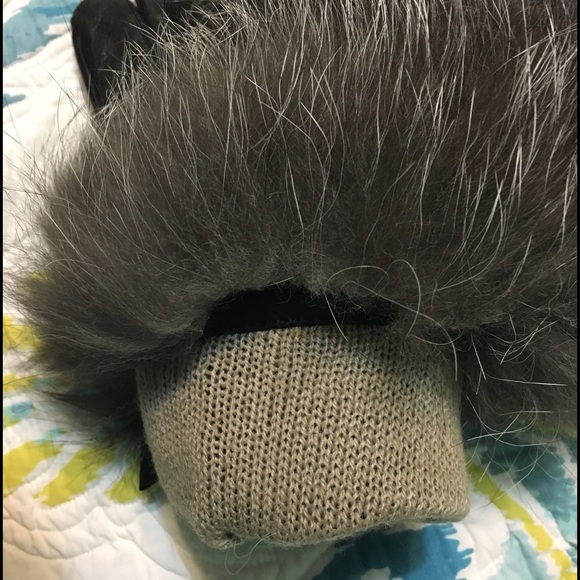 Fur Gloves - Picture 3 of 3