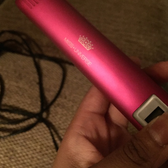 Miss Universe Chi flat irons main image 4